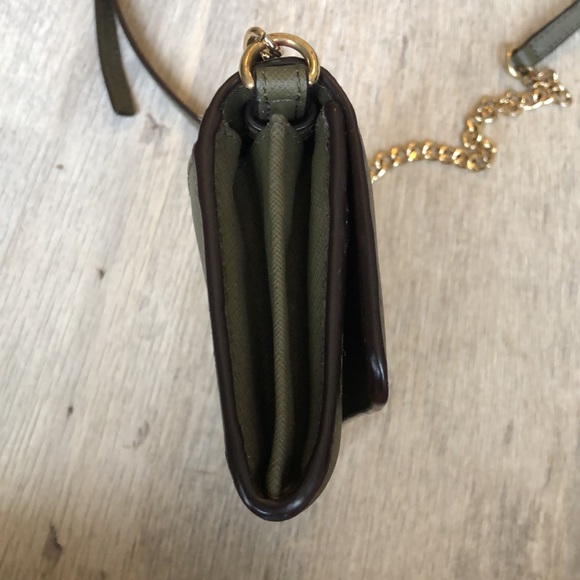 Beautiful Michael Kors Green Crossbody - Picture 9 of 12